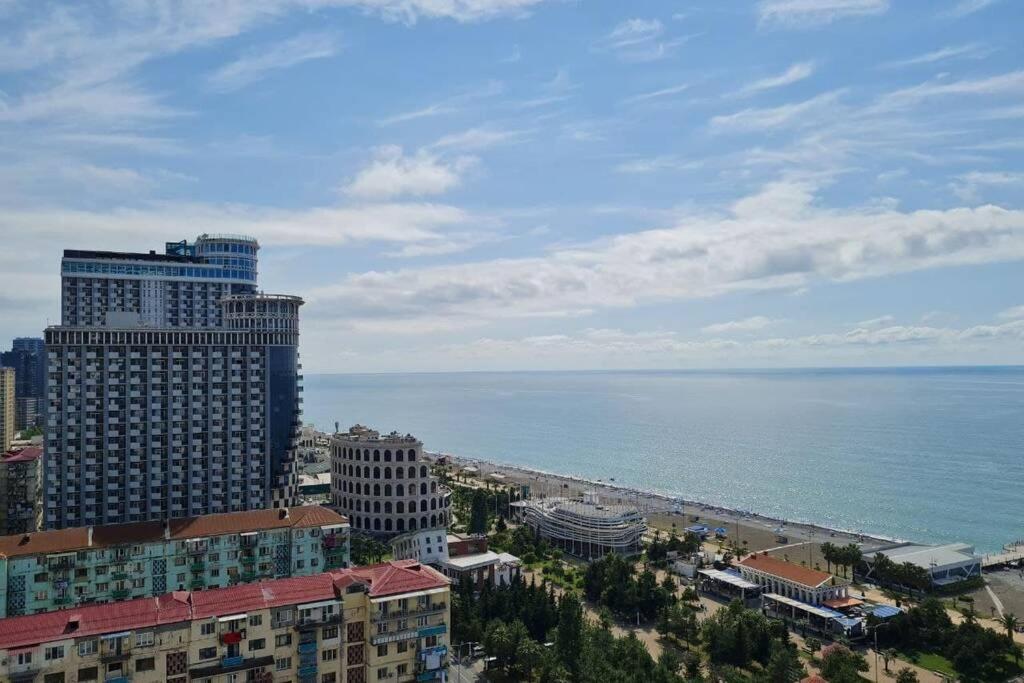 Luxury Aparthotel In Orbi City Sea View Batumi Exterior photo